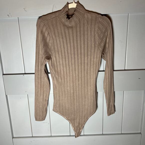Abercrombie & Fitch Beige Turtleneck Sweater Ribbed Thong Bodysuit Size XL NEW - Picture 1 of 7